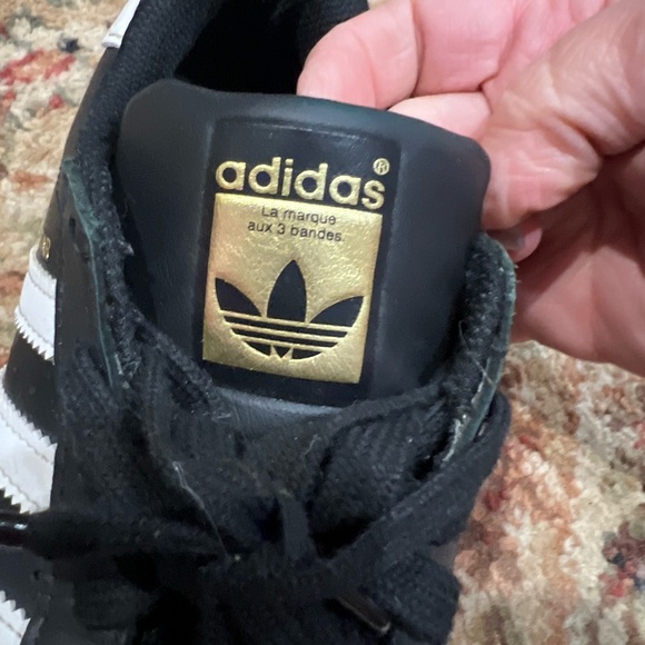 Adidas Superstar shoes - Picture 6 of 7